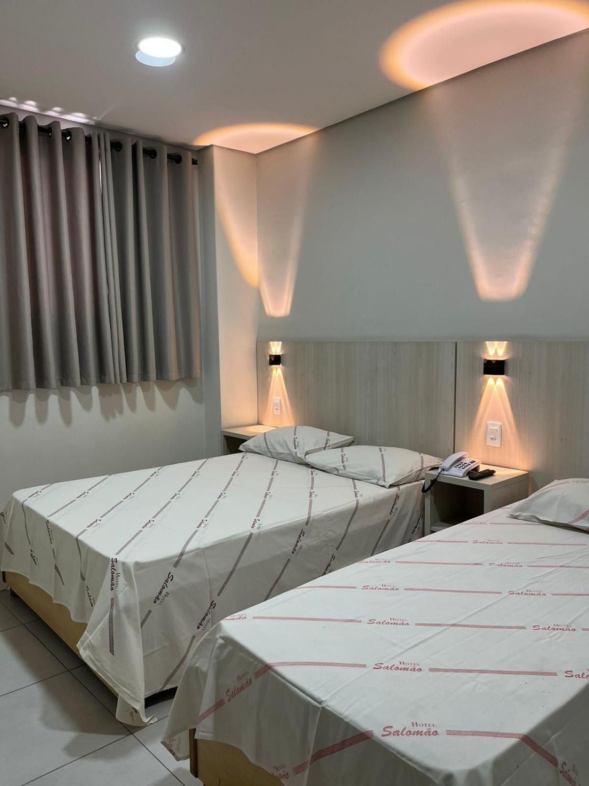 Hotel Salomao - Proximo A 25 De Marco, Bom Retiro, Bras E Rua Santa Efigenia, A 2 Minutos Do Mirante Sampa Sky E Pista De Skate Anhangabau เซาเปาโล ภายนอก รูปภาพ