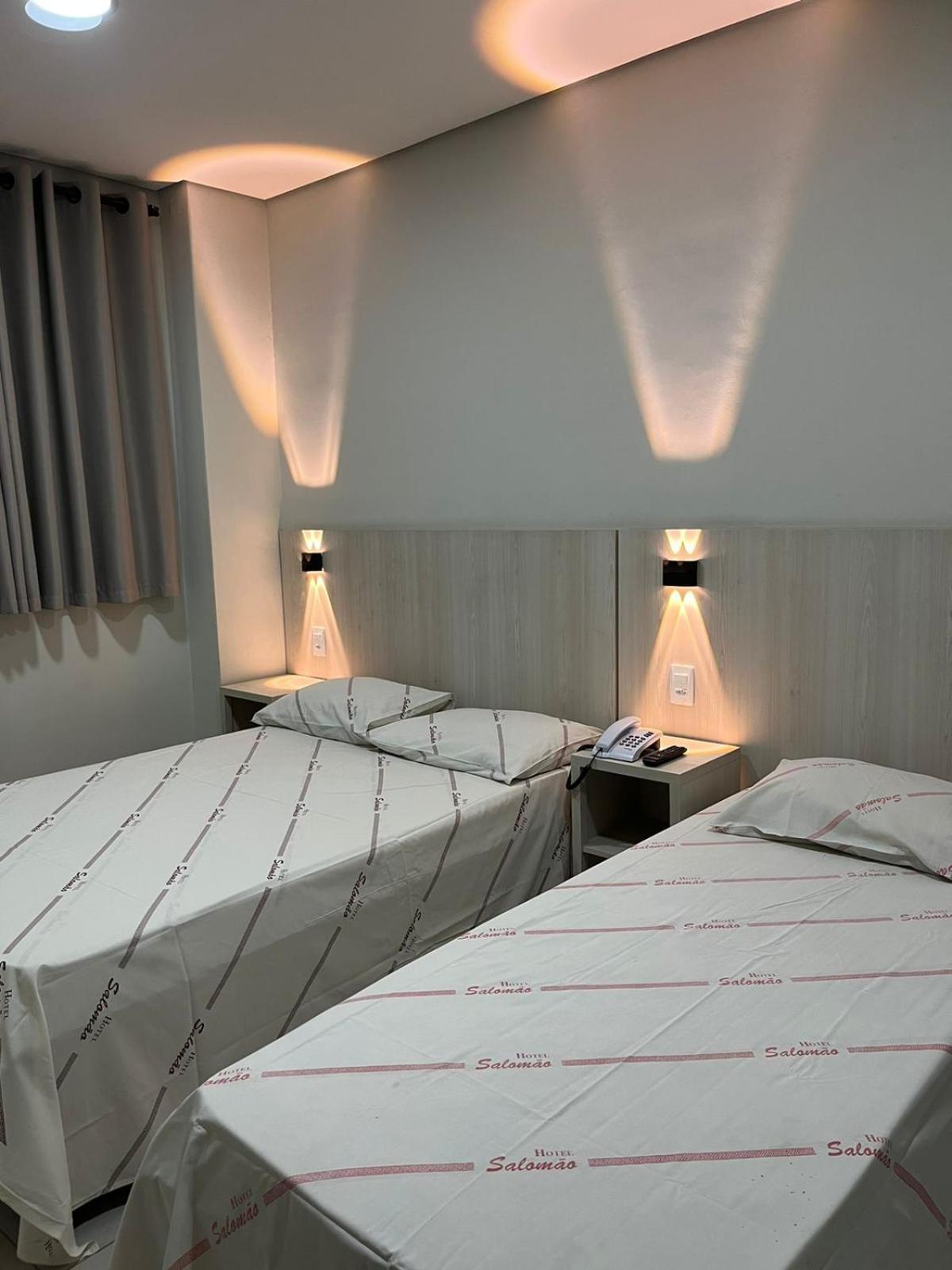 Hotel Salomao - Proximo A 25 De Marco, Bom Retiro, Bras E Rua Santa Efigenia, A 2 Minutos Do Mirante Sampa Sky E Pista De Skate Anhangabau เซาเปาโล ภายนอก รูปภาพ