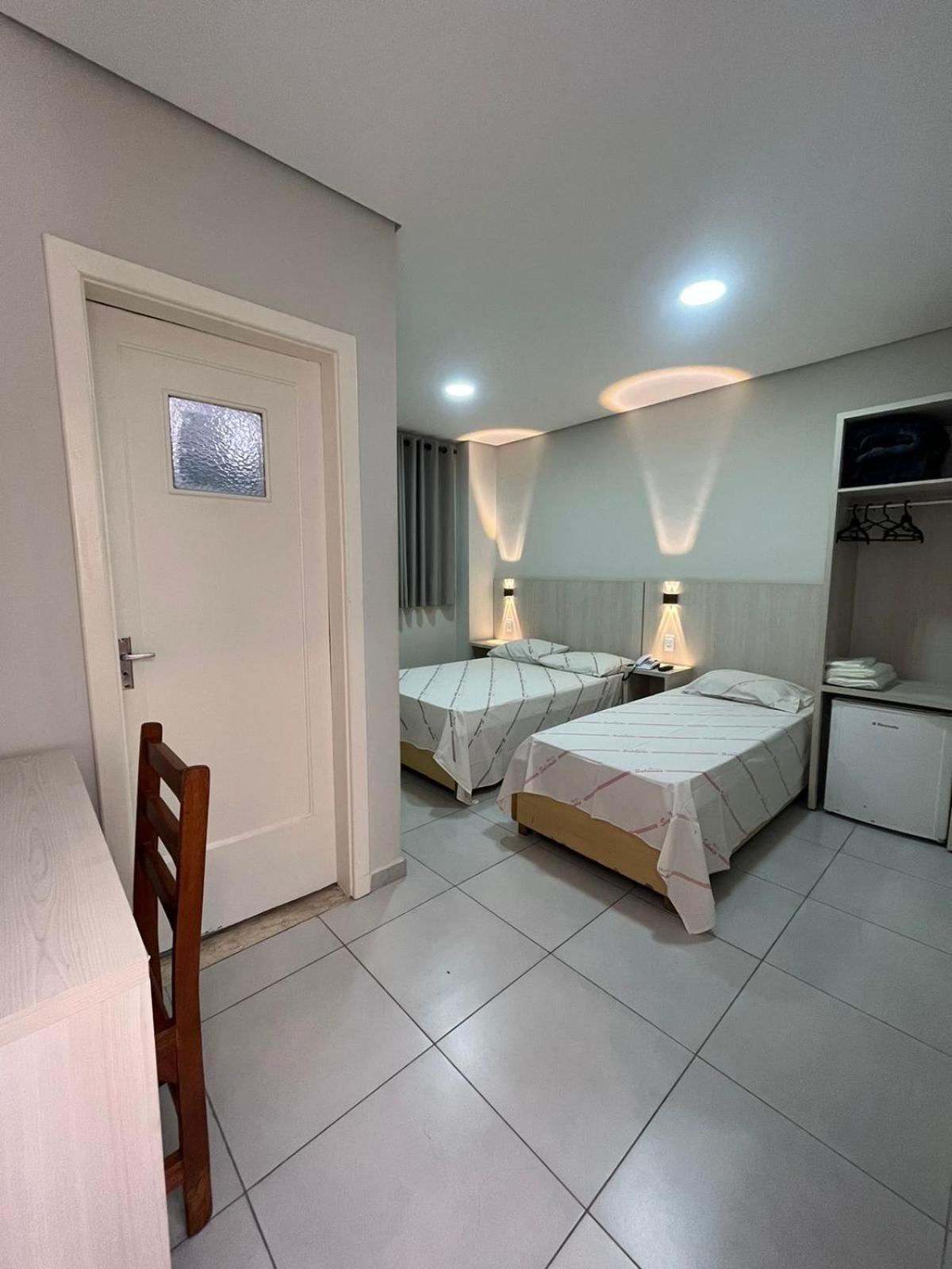 Hotel Salomao - Proximo A 25 De Marco, Bom Retiro, Bras E Rua Santa Efigenia, A 2 Minutos Do Mirante Sampa Sky E Pista De Skate Anhangabau เซาเปาโล ภายนอก รูปภาพ