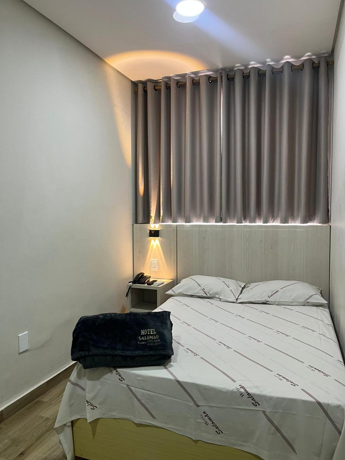 Hotel Salomao - Proximo A 25 De Marco, Bom Retiro, Bras E Rua Santa Efigenia, A 2 Minutos Do Mirante Sampa Sky E Pista De Skate Anhangabau เซาเปาโล ภายนอก รูปภาพ