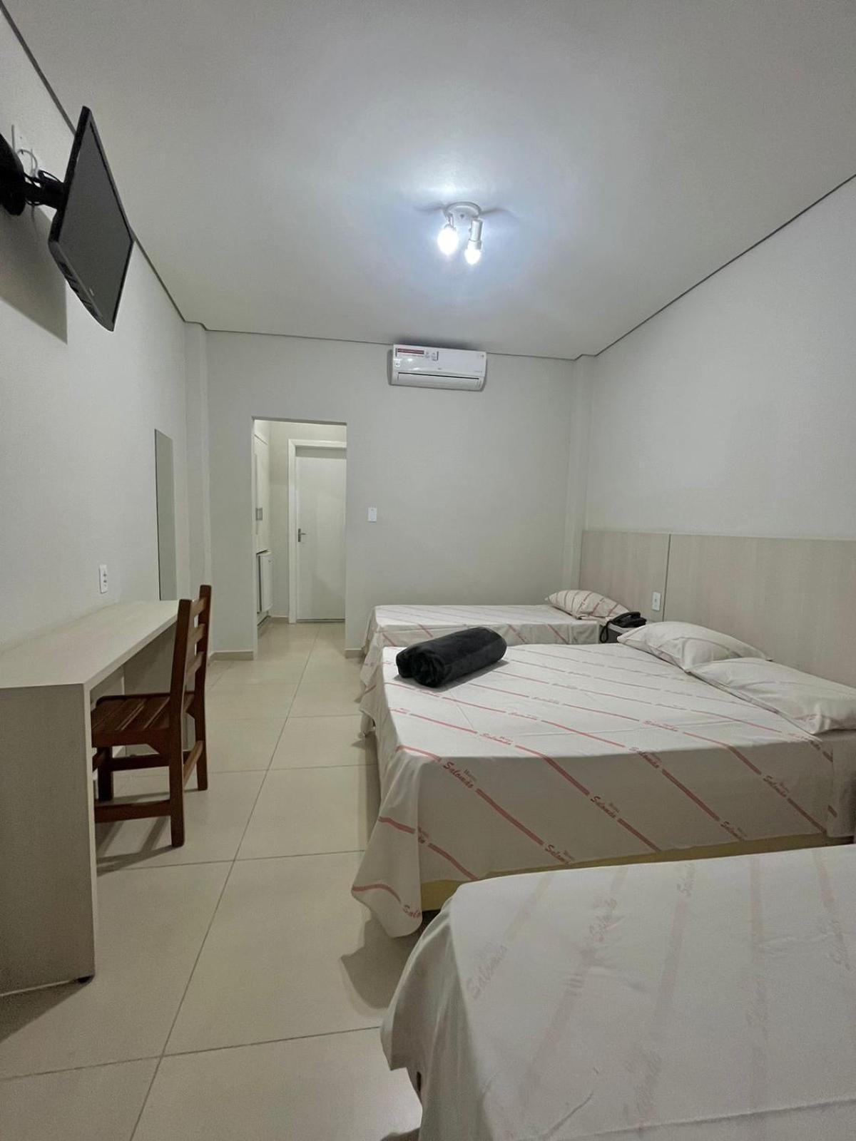 Hotel Salomao - Proximo A 25 De Marco, Bom Retiro, Bras E Rua Santa Efigenia, A 2 Minutos Do Mirante Sampa Sky E Pista De Skate Anhangabau เซาเปาโล ภายนอก รูปภาพ