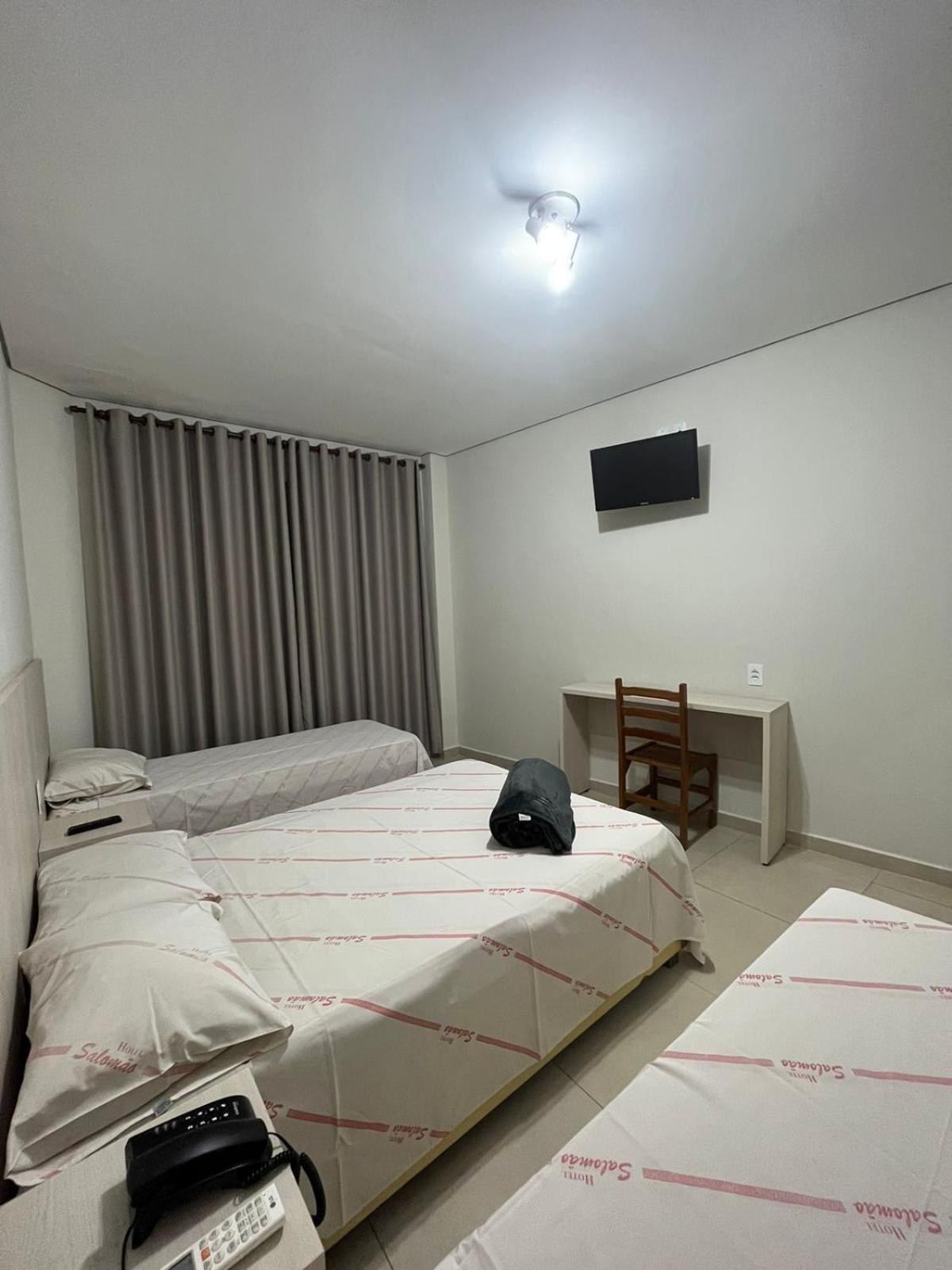 Hotel Salomao - Proximo A 25 De Marco, Bom Retiro, Bras E Rua Santa Efigenia, A 2 Minutos Do Mirante Sampa Sky E Pista De Skate Anhangabau เซาเปาโล ภายนอก รูปภาพ