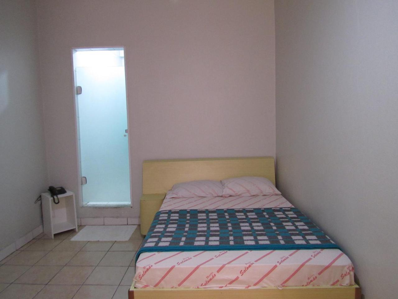 Hotel Salomao - Proximo A 25 De Marco, Bom Retiro, Bras E Rua Santa Efigenia, A 2 Minutos Do Mirante Sampa Sky E Pista De Skate Anhangabau เซาเปาโล ภายนอก รูปภาพ